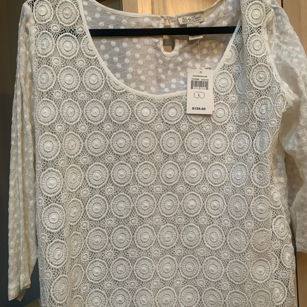 Lucky Brand NWT gorgeous textured blouse size large, cream color